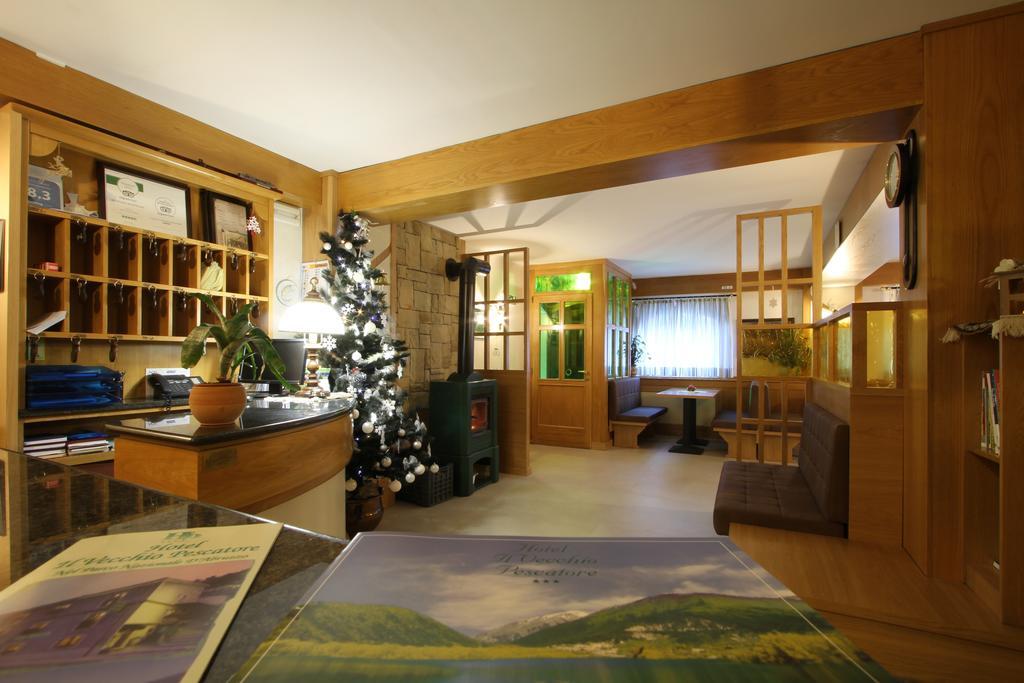 Hotel Il Vecchio Pescatore Villetta Barrea Luaran gambar