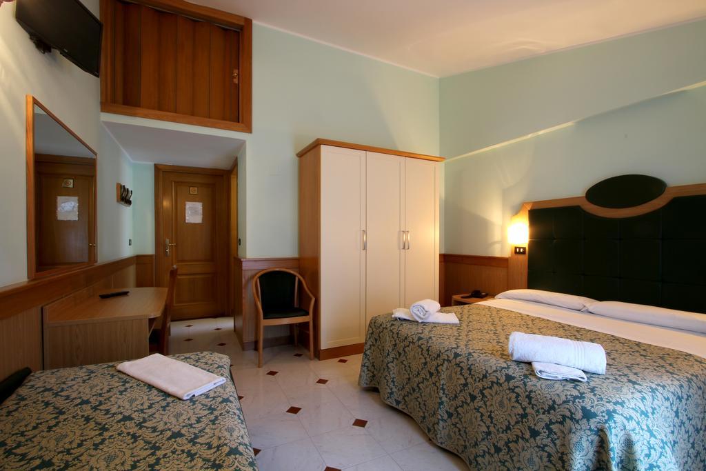 Hotel Il Vecchio Pescatore Villetta Barrea Luaran gambar